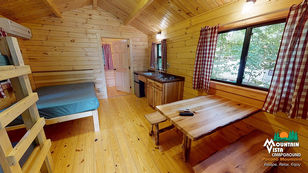 ACCESSIBLE DELUXE CABIN