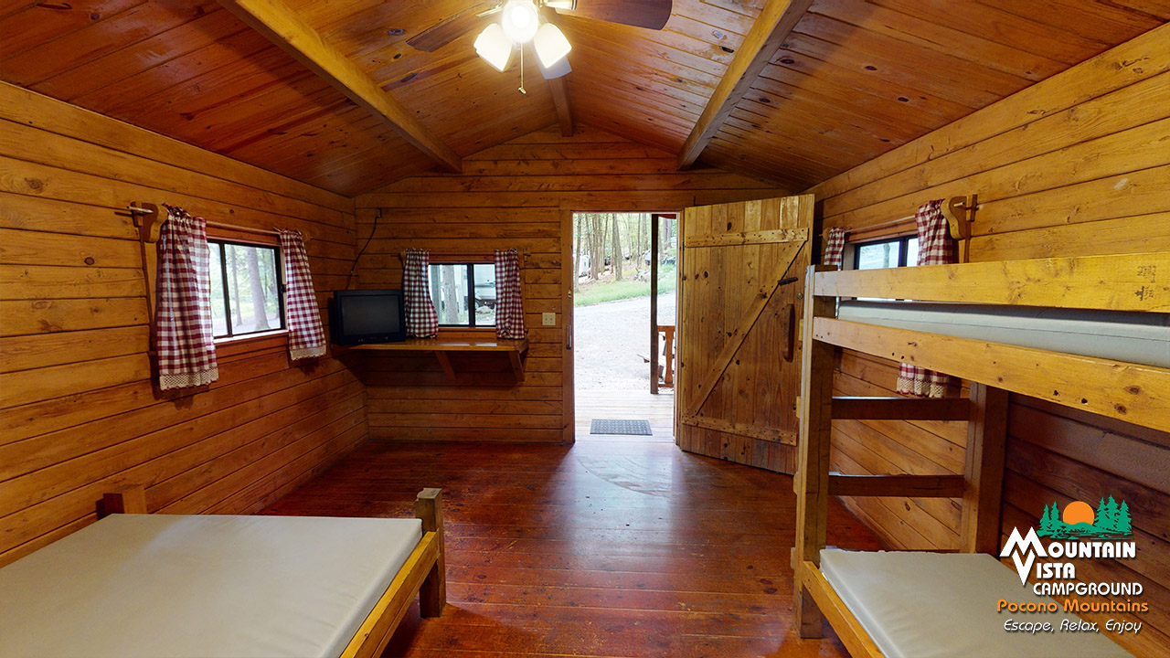 CABIN CAMPING