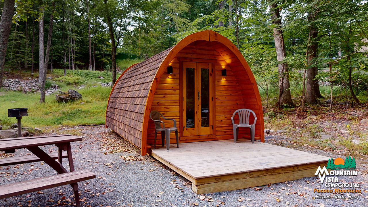 GLAMPING POD