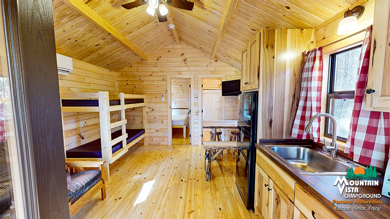 EXTENDED DELUXE 1-BEDROOM CABIN