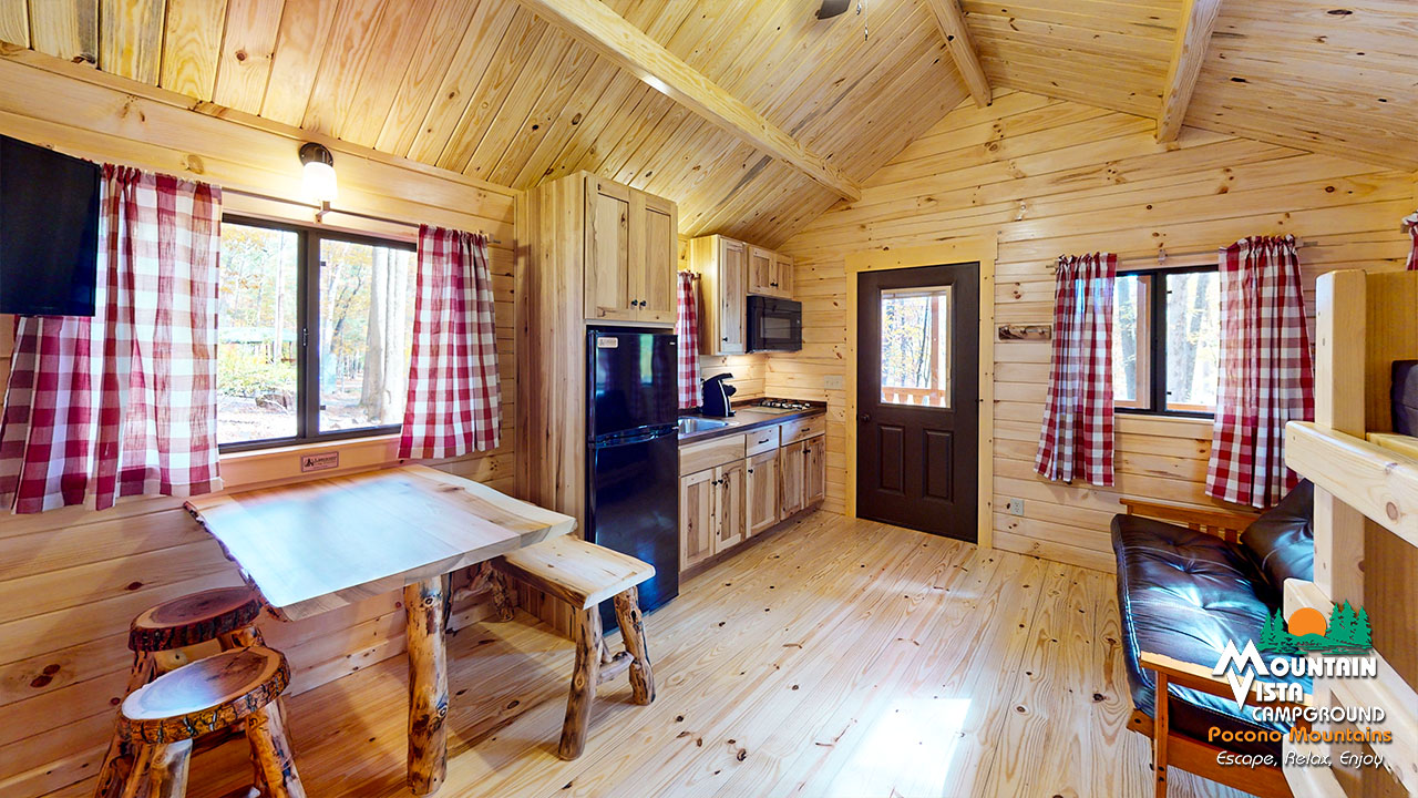 EXTENDED DELUXE 1-BEDROOM CABIN